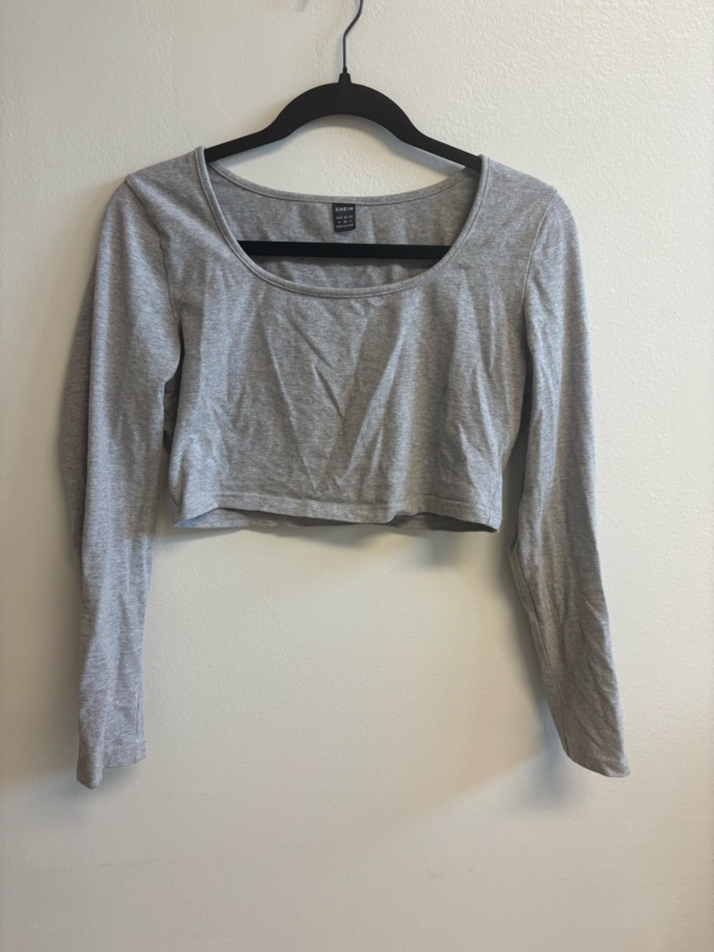 SHEIN Gray Long-Sleeve Cropped Scoop Neck Top